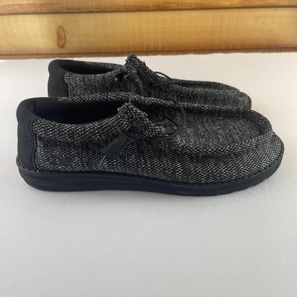 Hey Dude Wally Sox Womens 10 Mens 8 Black‎ Grey Loafer Comfort Slip On Shoes